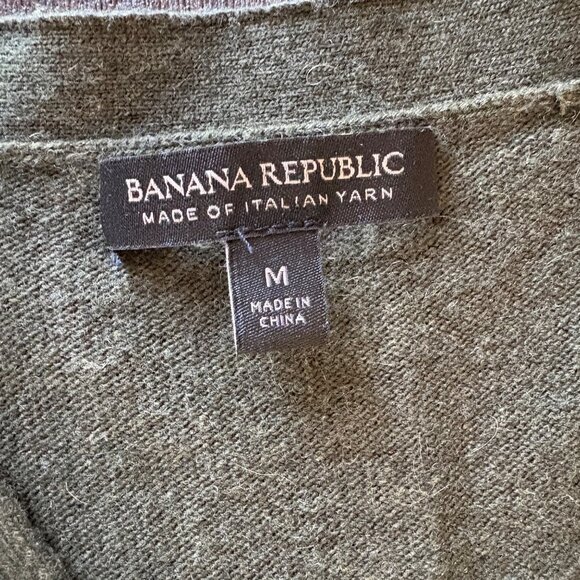Banana Republic Italian Cashmere Wool Blend Cardigan Dark Olive 2 Pocket V Neck - Picture 3 of 7